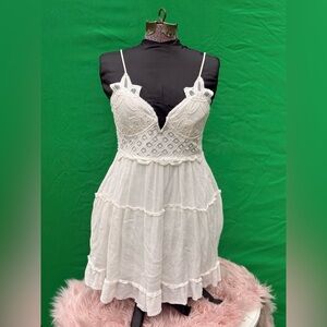 ✨ Rue21 White Lace Boho Babydoll Dress ✨size M